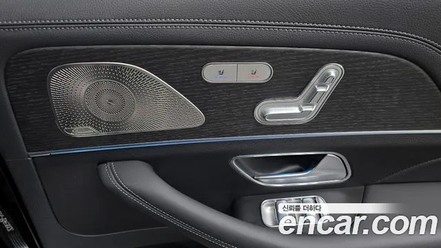 Mercedes-Benz GLS-Class 2024 — фото 19