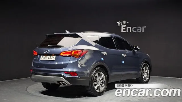 Hyundai Santafe 2018 — фото 2