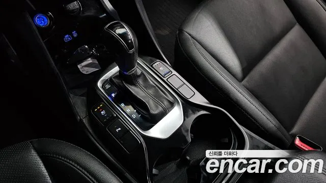 Hyundai Santafe 2018 — фото 9