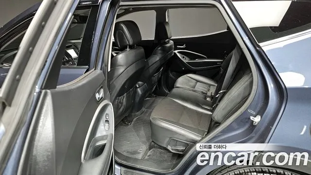 Hyundai Santafe 2018 — фото 11