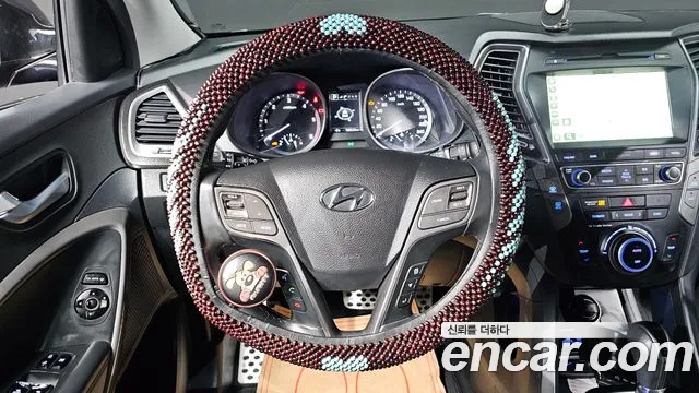 Hyundai Santafe 2018 — фото 15