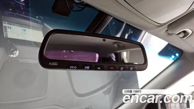 Hyundai Santafe 2018 — фото 18
