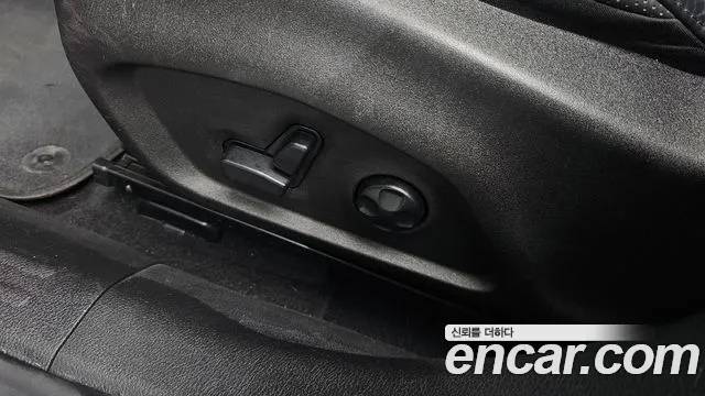 Jeep Renegade 2021 — фото 18
