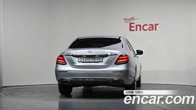 Mercedes-Benz E-Class 2018 — фото 4