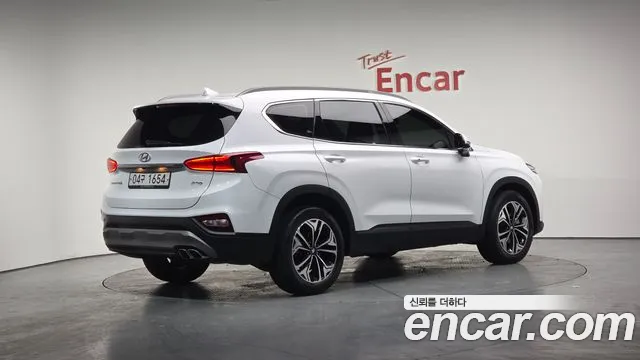 Hyundai Santafe 2019 — фото 1