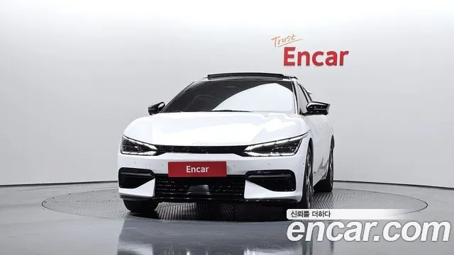 Kia EV6 2023 — фото 3