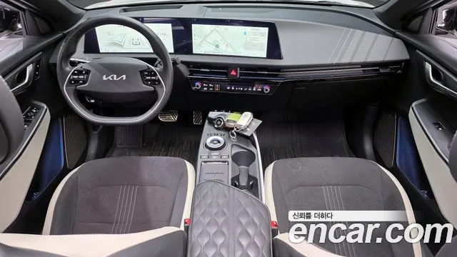 Kia EV6 2023 — фото 7