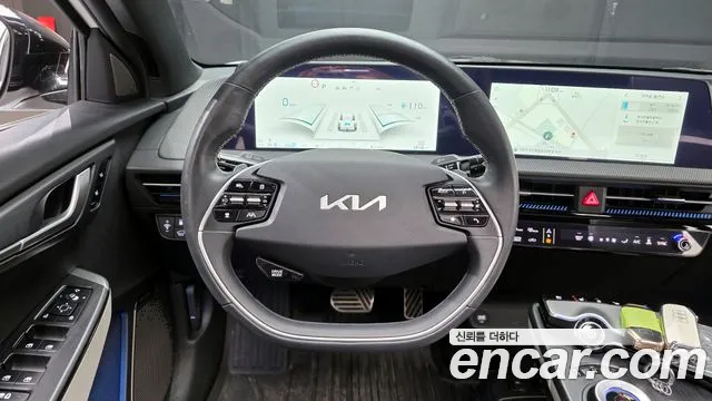 Kia EV6 2023 — фото 13
