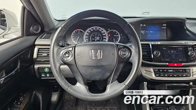 Honda Accord 2013 — фото 13