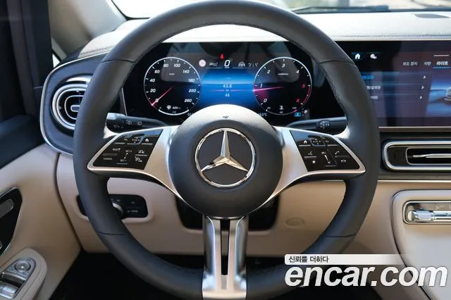 Mercedes-Benz V-Class 2025 — фото 10