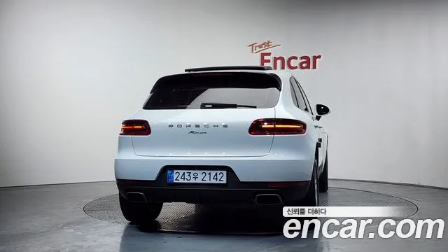 Porsche Macan 2015 — фото 4