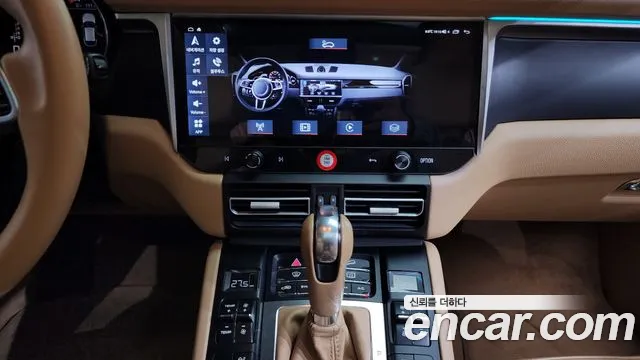 Porsche Macan 2015 — фото 15