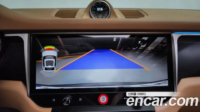 Porsche Macan 2015 — фото 16