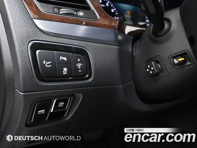 Hyundai Equus 2015 — фото 17