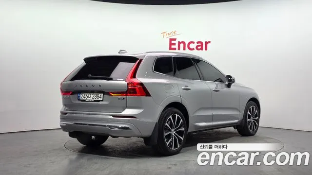 Volvo XC60 2023 — фото 2