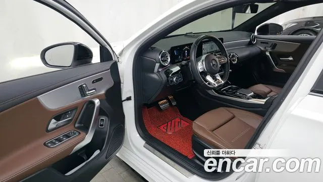 Mercedes-Benz A-Class 2022 — фото 10