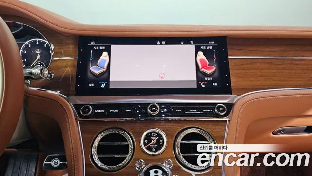 Bentley Continental 2022 — фото 14