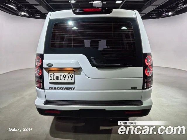 Land Rover Discovery 2016 — фото 4