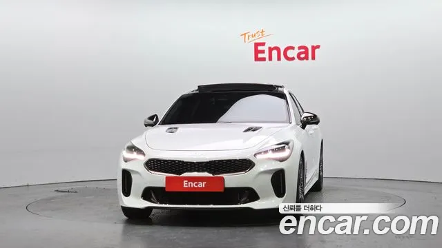 Kia Stinger 2022 — фото 3