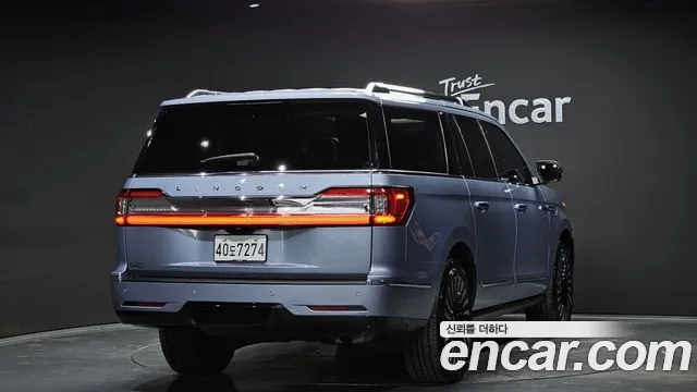 Lincoln Navigator 2018 — фото 2