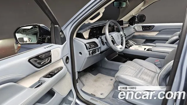 Lincoln Navigator 2018 — фото 12