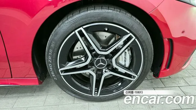 Mercedes-Benz A-Class 2023 — фото 5