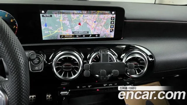 Mercedes-Benz A-Class 2023 — фото 14