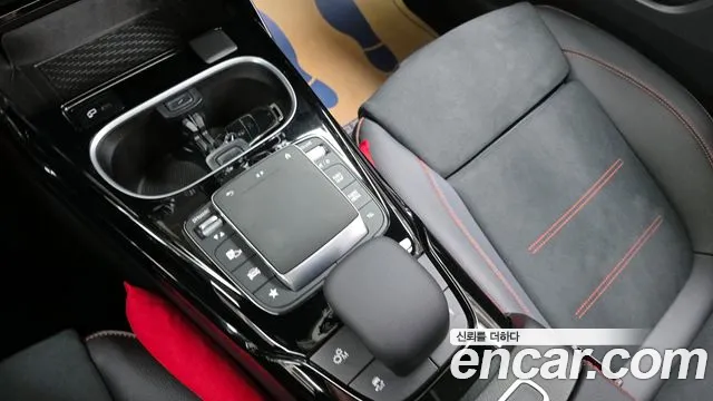 Mercedes-Benz A-Class 2023 — фото 19