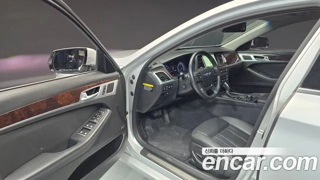 Hyundai Genesis 2016 — фото 10