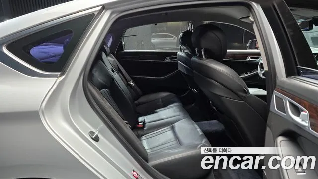 Hyundai Genesis 2016 — фото 12