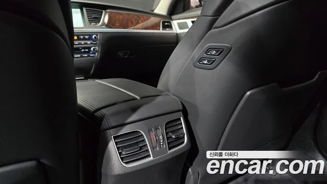 Hyundai Genesis 2016 — фото 18
