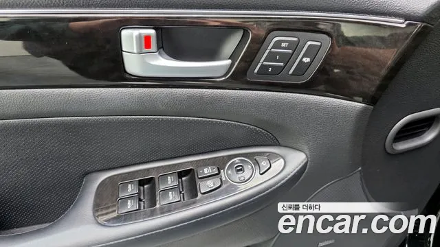 Hyundai Genesis 2013 — фото 14