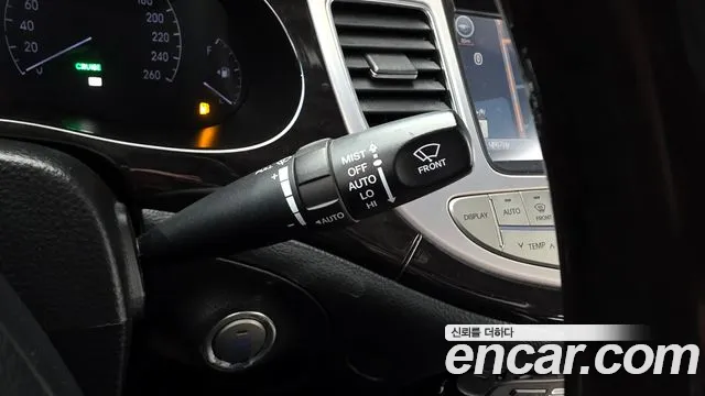 Hyundai Genesis 2013 — фото 17