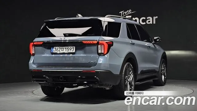 Ford Explorer 2025 — фото 2