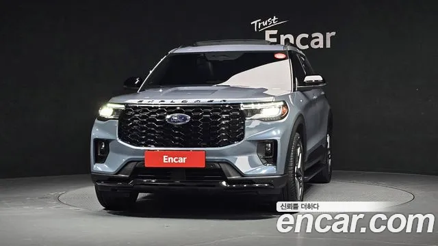 Ford Explorer 2025 — фото 3