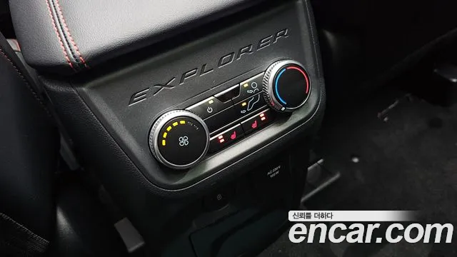 Ford Explorer 2025 — фото 19