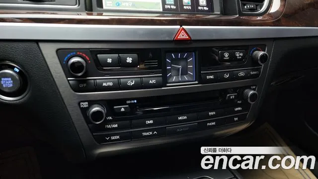 Hyundai Genesis 2014 — фото 16