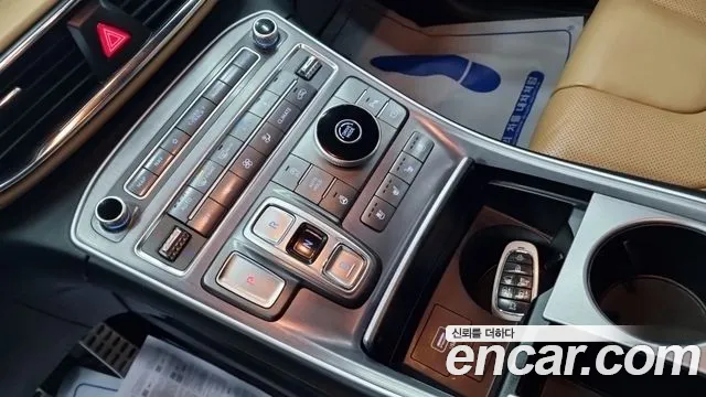Hyundai Santafe 2021 — фото 9