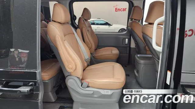 Hyundai Staria 2022 — фото 12