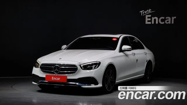 Mercedes-Benz E-Class 2022 — фото 1