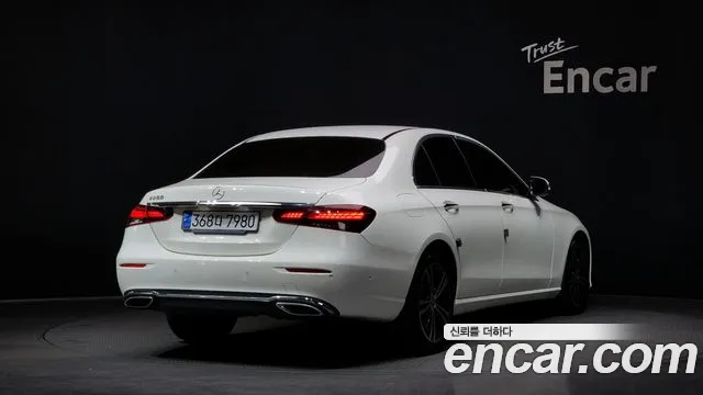 Mercedes-Benz E-Class 2022 — фото 2