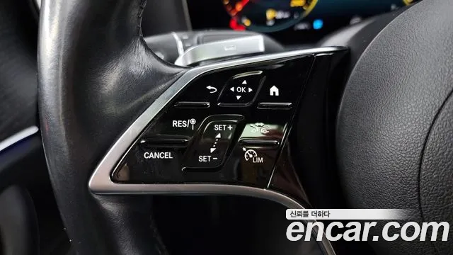 Mercedes-Benz E-Class 2022 — фото 17