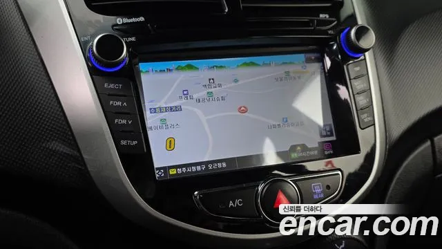 Hyundai Accent 2012 — фото 12