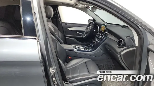 Mercedes-Benz GLC-Class 2019 — фото 11