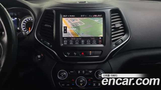 Jeep Cherokee 2019 — фото 14