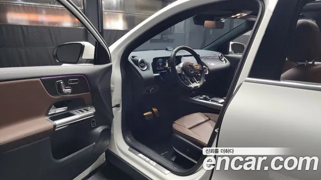Mercedes-Benz GLA-Class 2022 — фото 10