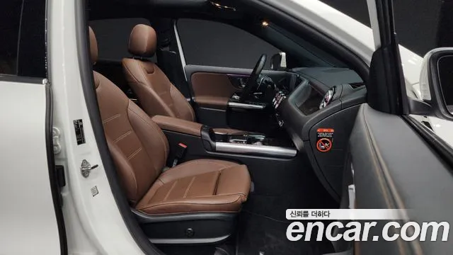Mercedes-Benz GLA-Class 2022 — фото 11