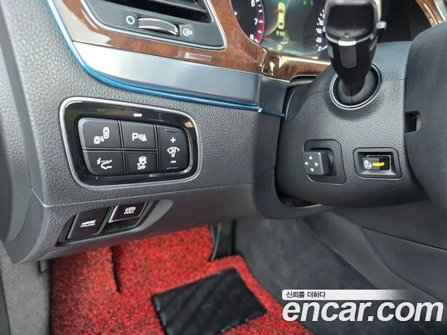 Hyundai Equus 2013 — фото 13