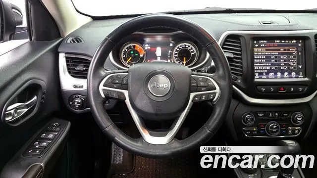 Jeep Cherokee 2016 — фото 13