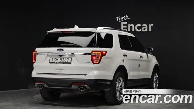 Ford Explorer 2019 — фото 2